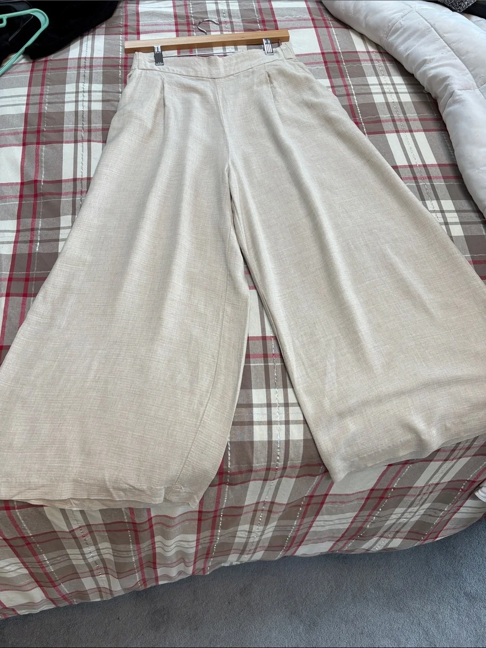 H&M Wide-Leg Linen-Blend Pants in Light Cream